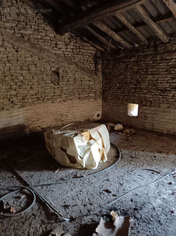 Maison à SAINT-JEAN-DE-SAUVES