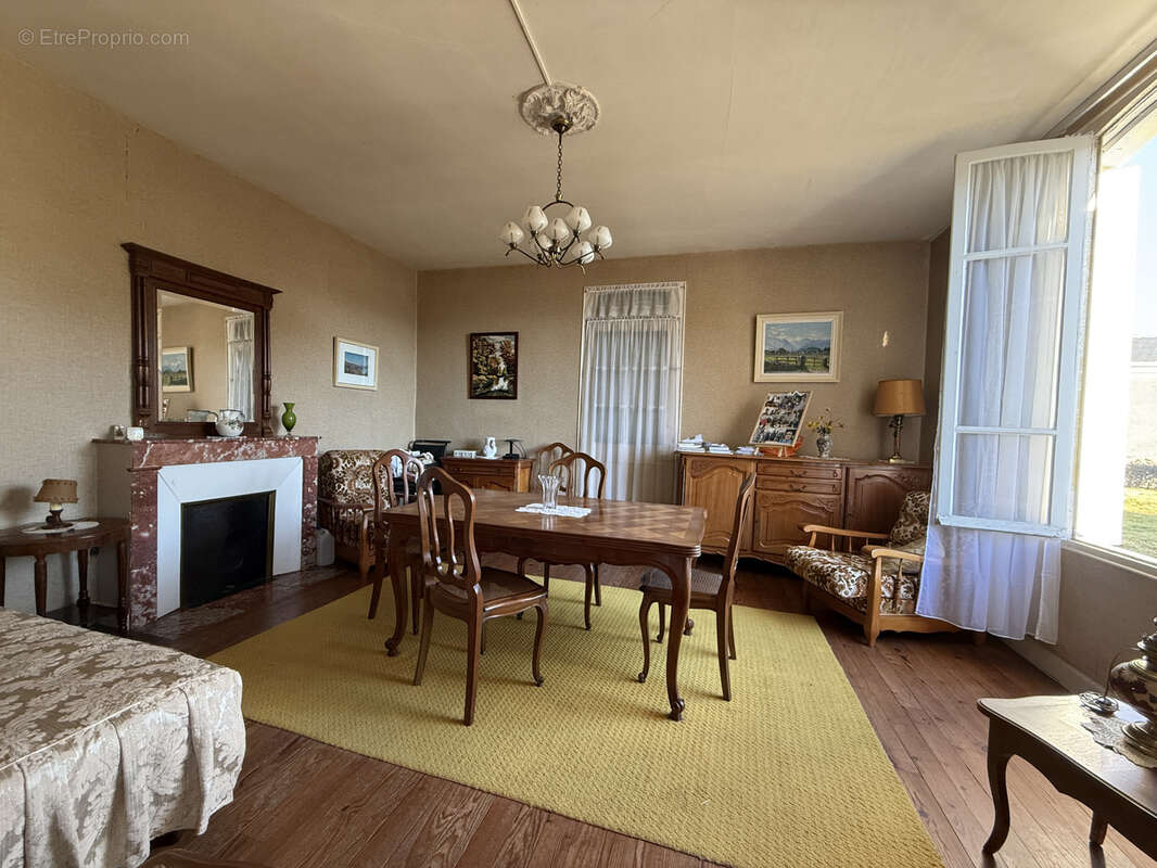 Maison à BOEIL-BEZING