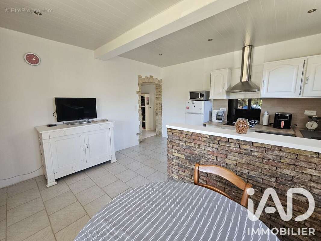 Maison 118 m² à Les Pins  - photo 2