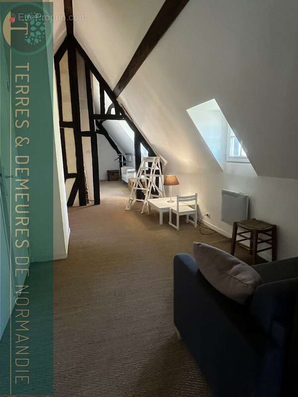 Maison à PONT-L'EVEQUE