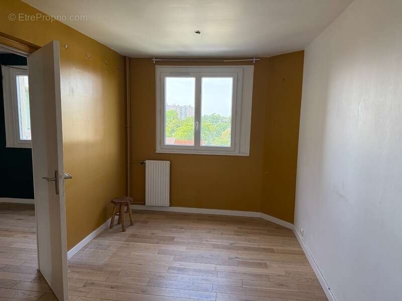 Appartement 4 pièces de 83m² à MONTREUIL (93) - photo 4