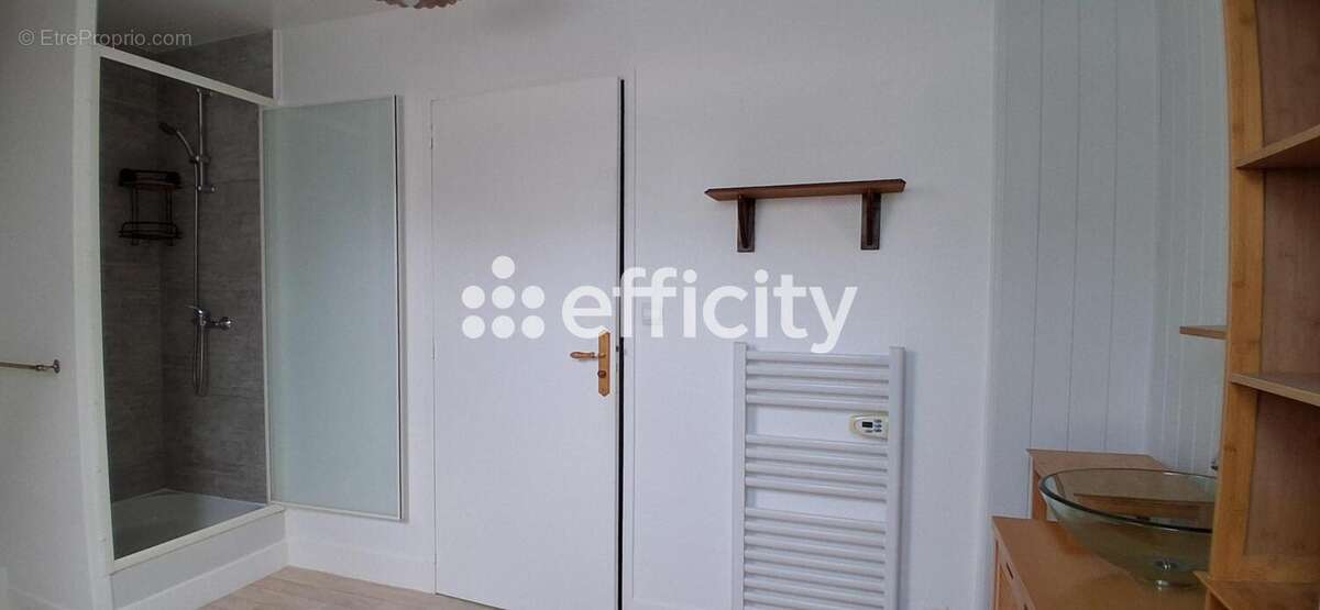 Maison à CONDE-SUR-SARTHE