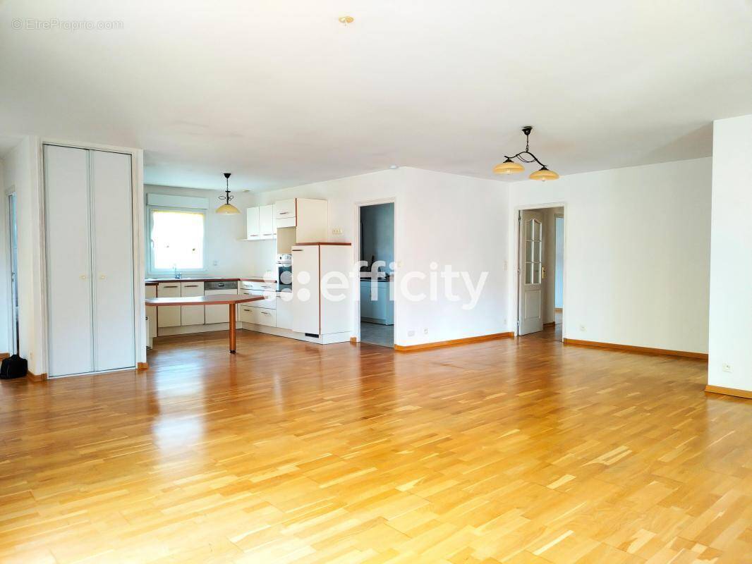 Appartement à PERIERS