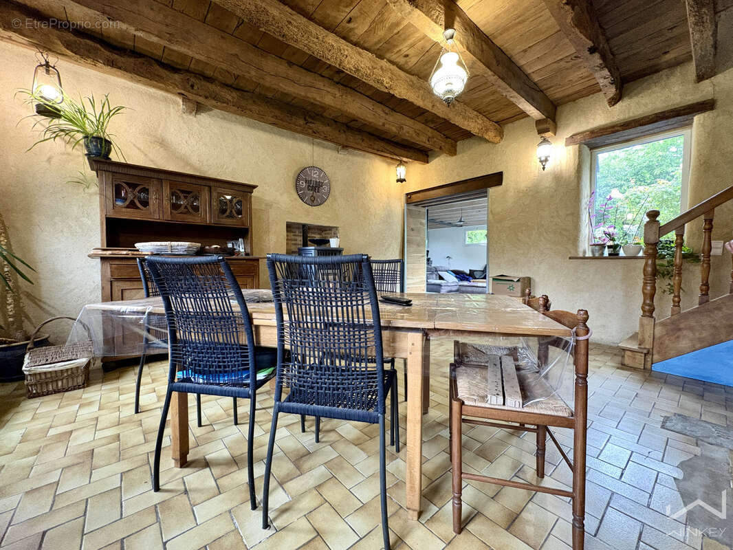 Maison atypique avec fort potentiel à Nouvoitou - photo 6