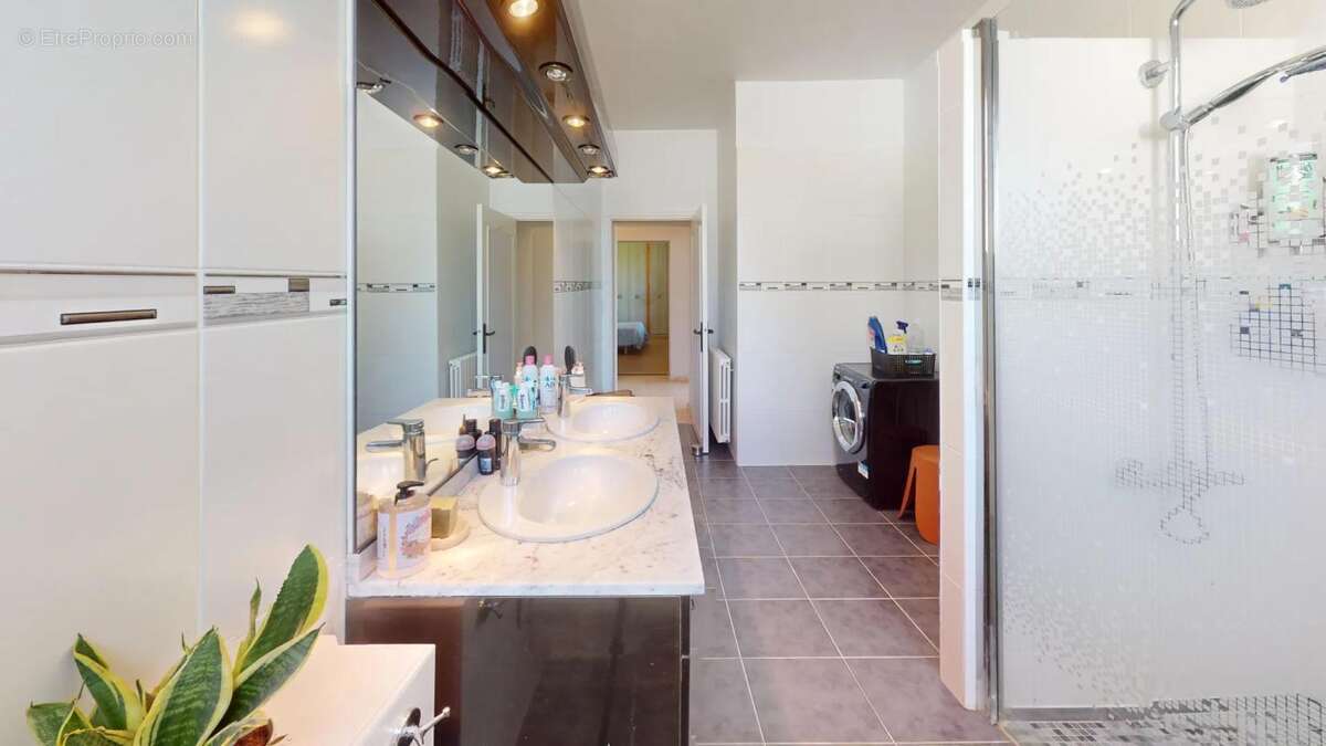 Maison à VERDUN-SUR-GARONNE