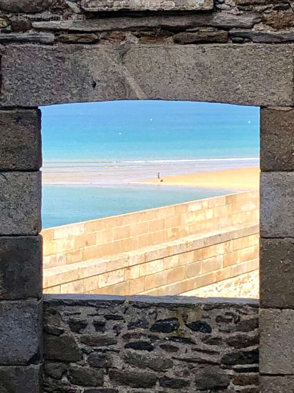 Appartement à vendre de 46 m², Intra-Muros, 2 chambres, à 50 mètres de la plage à pieds. - photo 17