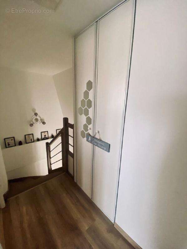 Appartement à CROISSY-BEAUBOURG