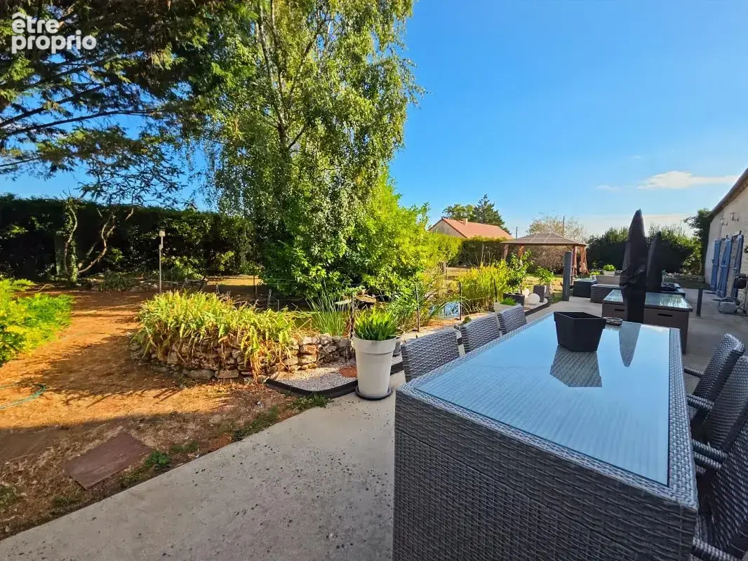  charmante maison en pierres au calme – beaux volumes & jardin dans un secteur recherché ! - photo 9