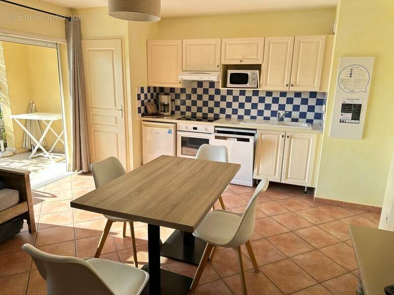Appartement à GREOUX-LES-BAINS