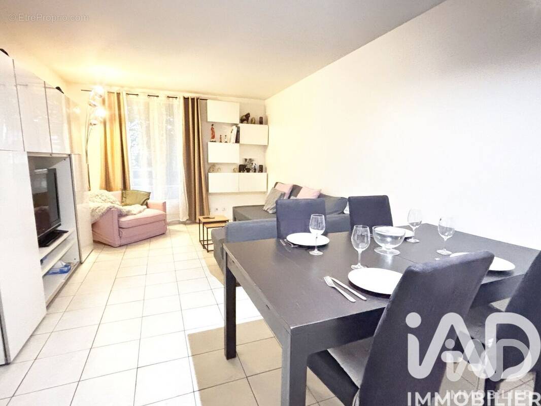 Photo 1 - Appartement à BOISSY-SAINT-LEGER