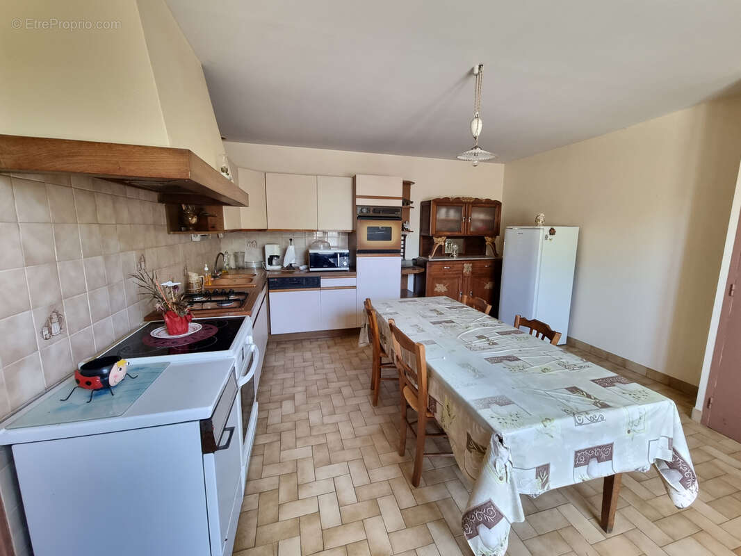 Maison de campagne sur 9 778 m2 de terrain ! - photo 6