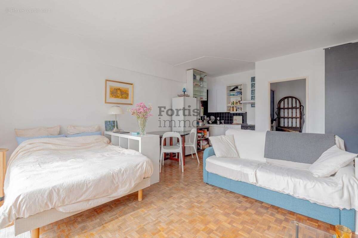 Appartement à PARIS-12E