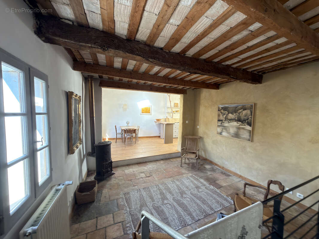 Maison à SAINT-QUENTIN-LA-POTERIE