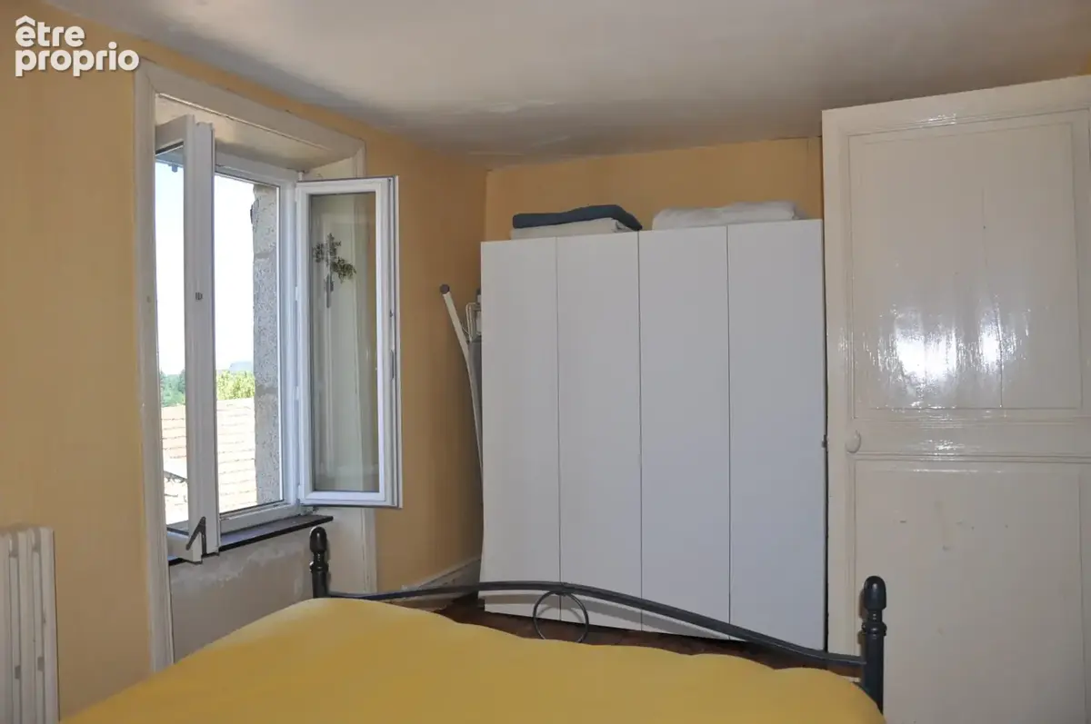 En montagne bourbonnaise, bel ensemble immobilier composé d'un commerce, d'un logement, et d'un fort potentiel - photo 10