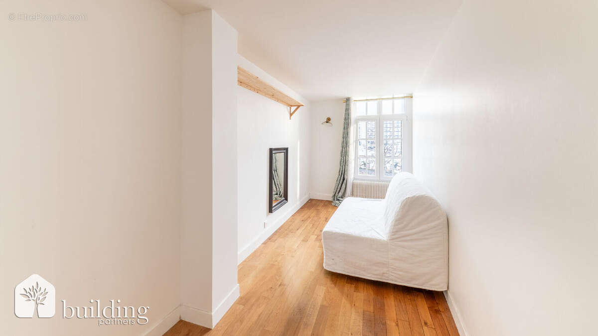 Maison à COURBEVOIE