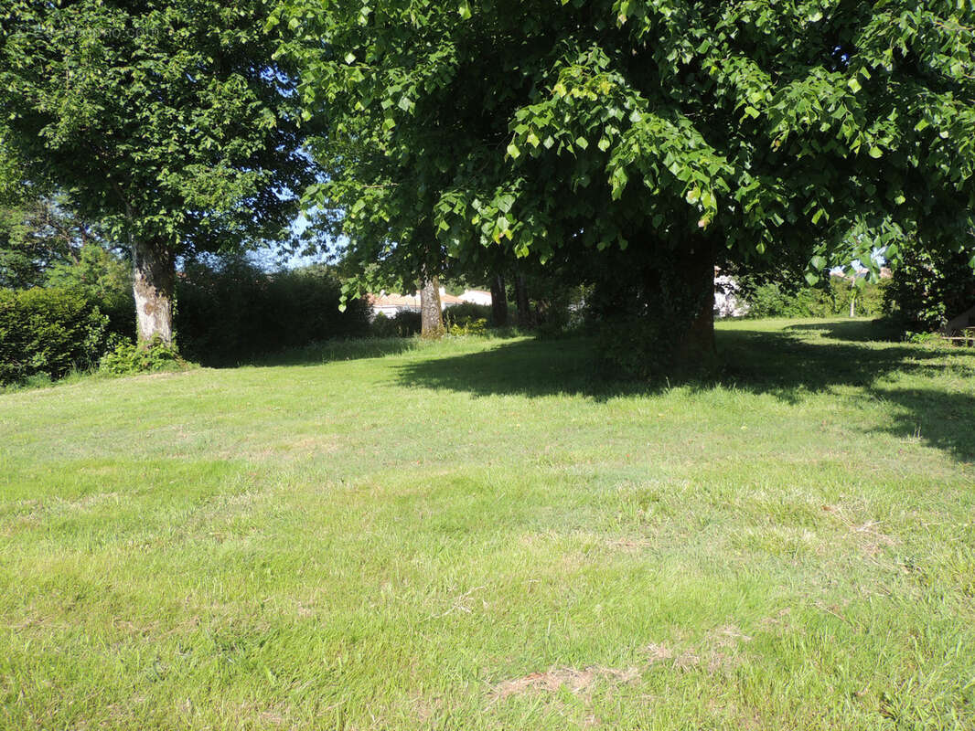 Maison à SAINTE-FLORENCE