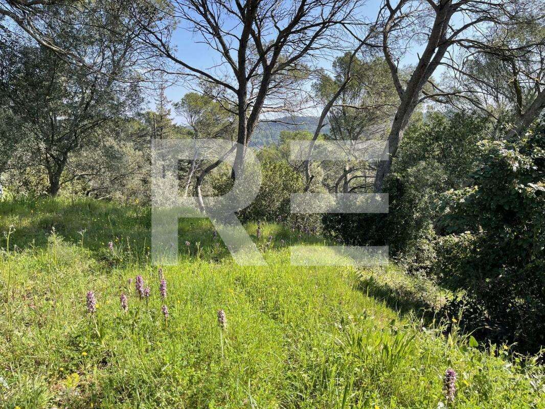 Terrain à BAGNOLS-SUR-CEZE