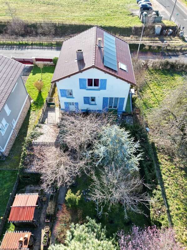 Maison à SAINT-ELOY-LES-MINES