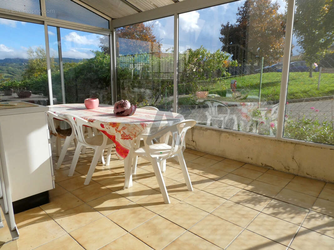 Maison à BESSENAY