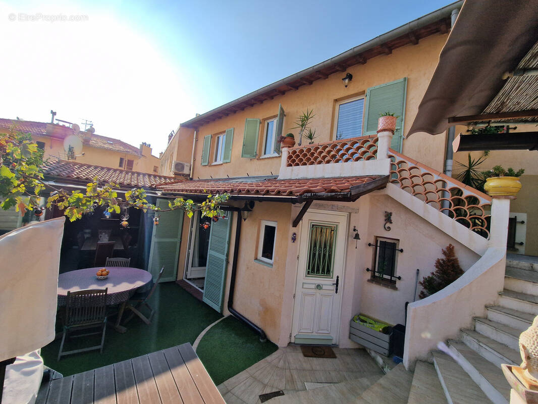 Maison à ROQUEBRUNE-CAP-MARTIN