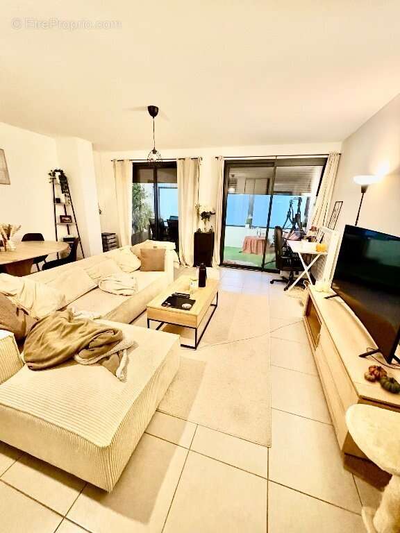 Appartement à SAINT-JUST-SAINT-RAMBERT