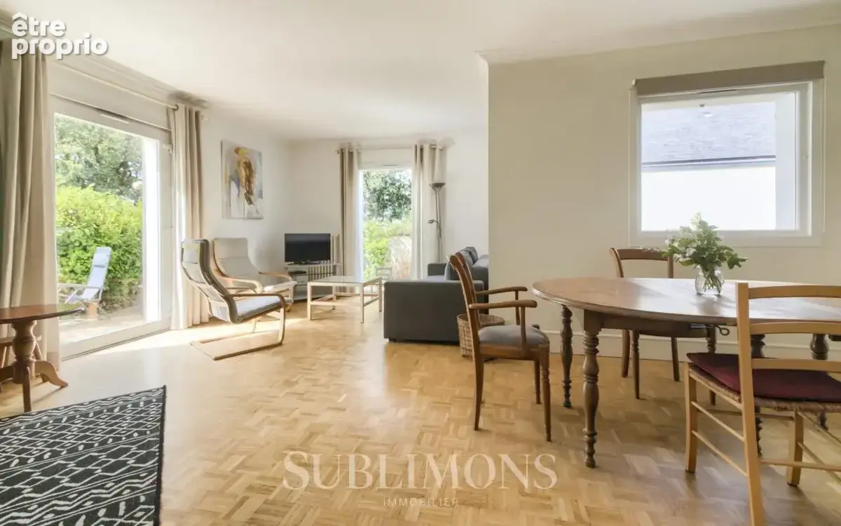 PLOEREN BOURG -- Néo-Bretonne 162 m² avec 5 Chambres, Vie de - photo 2
