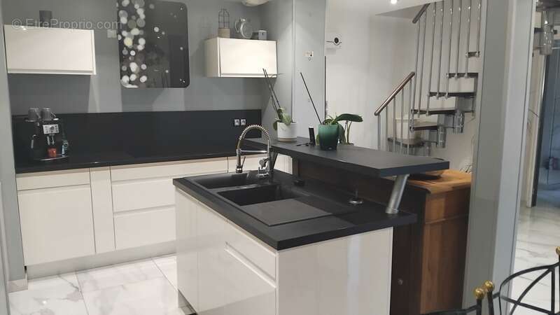 Maison à LA FEUILLIE