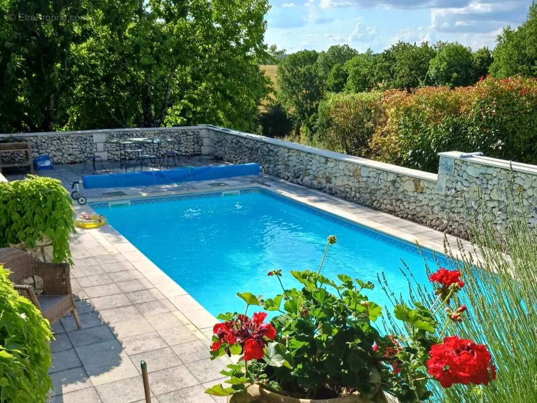 Maison à VERTEILLAC