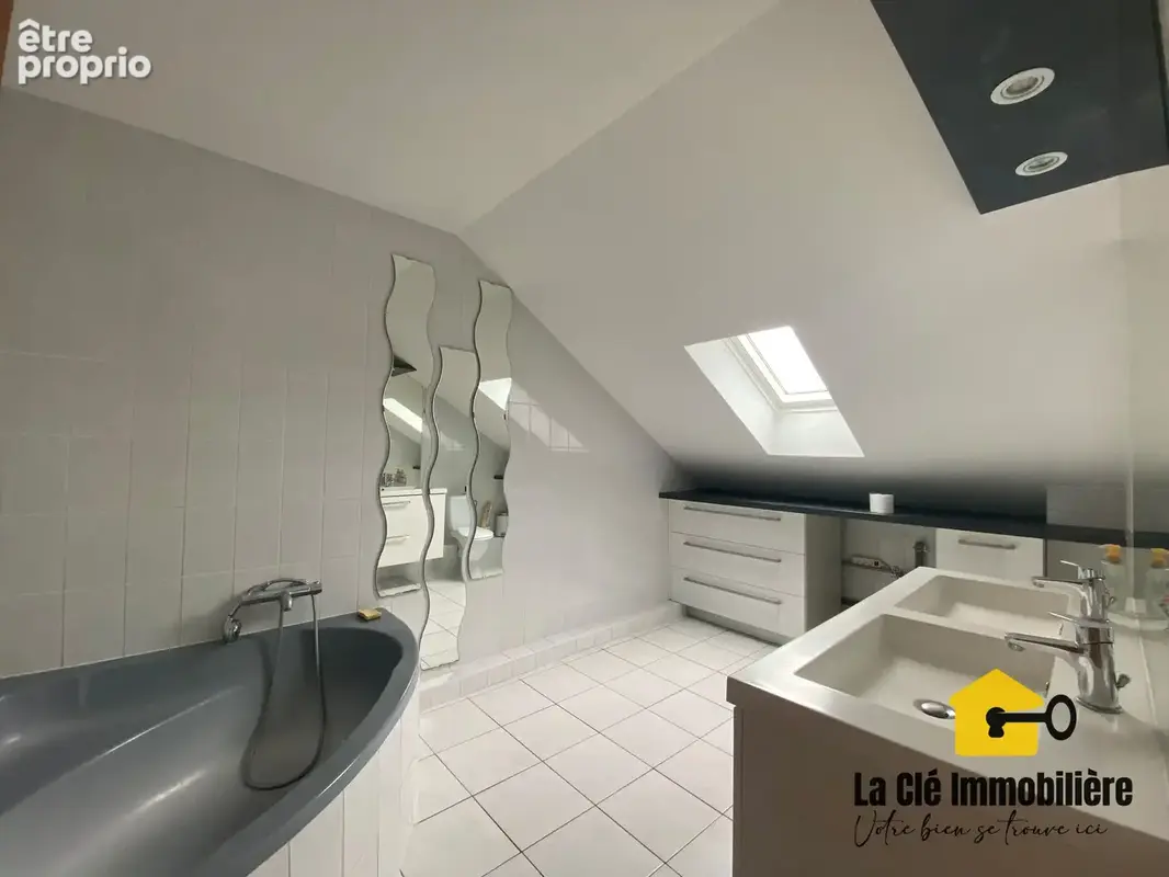 Maison bi-famille de 190m2 sur un terrain de 755m2 - photo 13