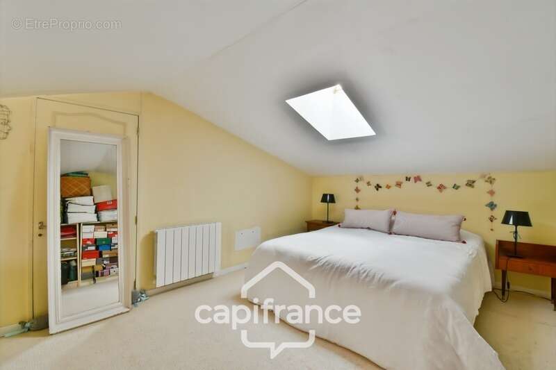 Maison charentaise rénovée à vendre 6 pièces COURCELLES (17), proche commerces, d'une superficie de 149m² avec atelier et jardin - photo 24