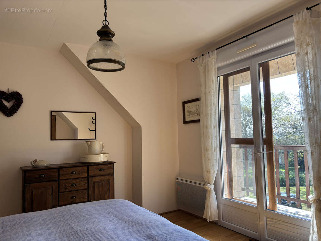 Maison à AUTRY-ISSARDS