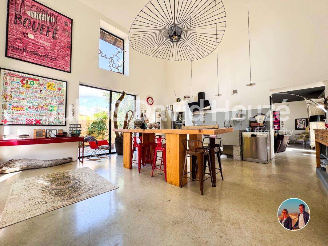 Maison 230 m² à Castelnau-De-Medoc  - photo 3