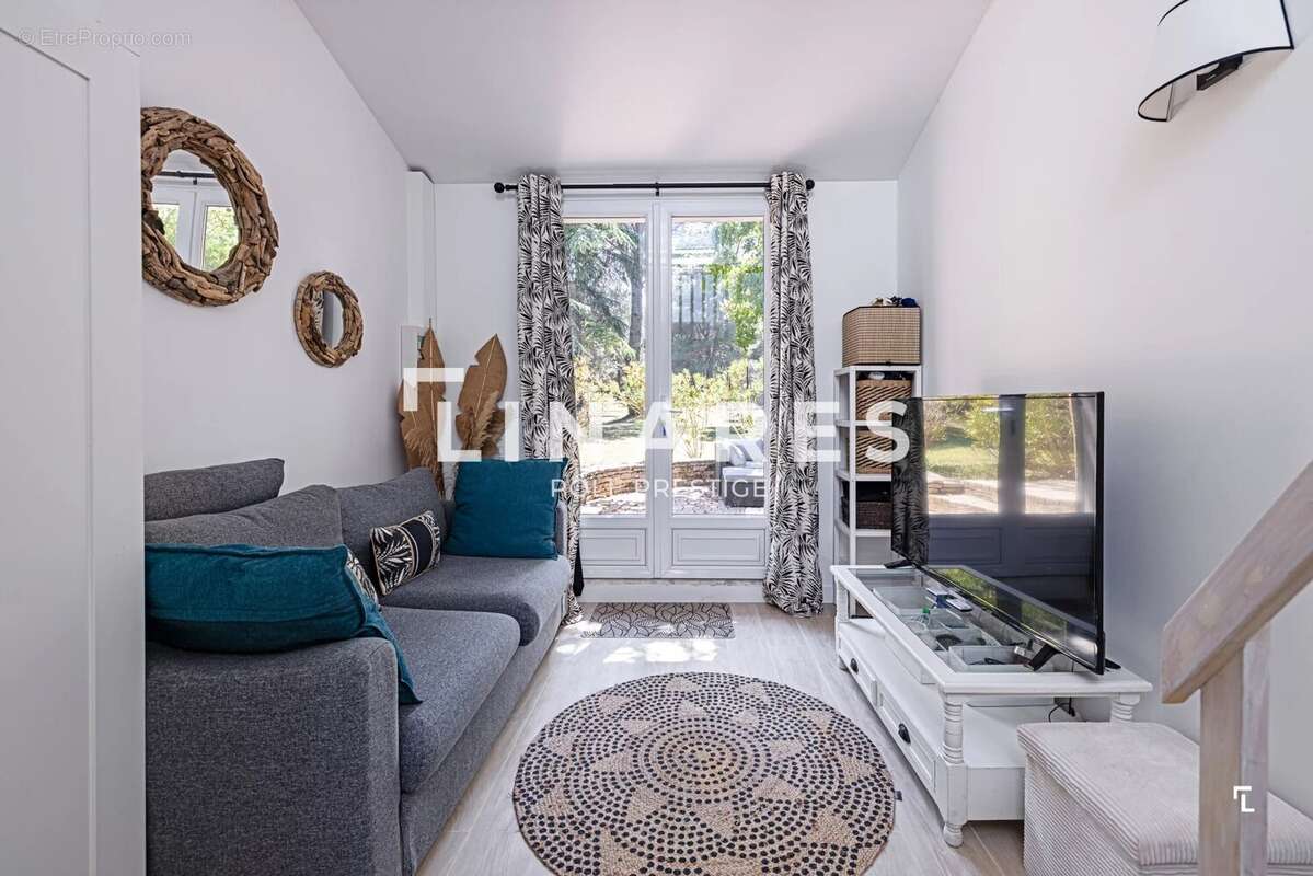 LA BORIE  - Maison provençale T6 de 200m2 avec piscine - 13510 Éguilles - photo 18