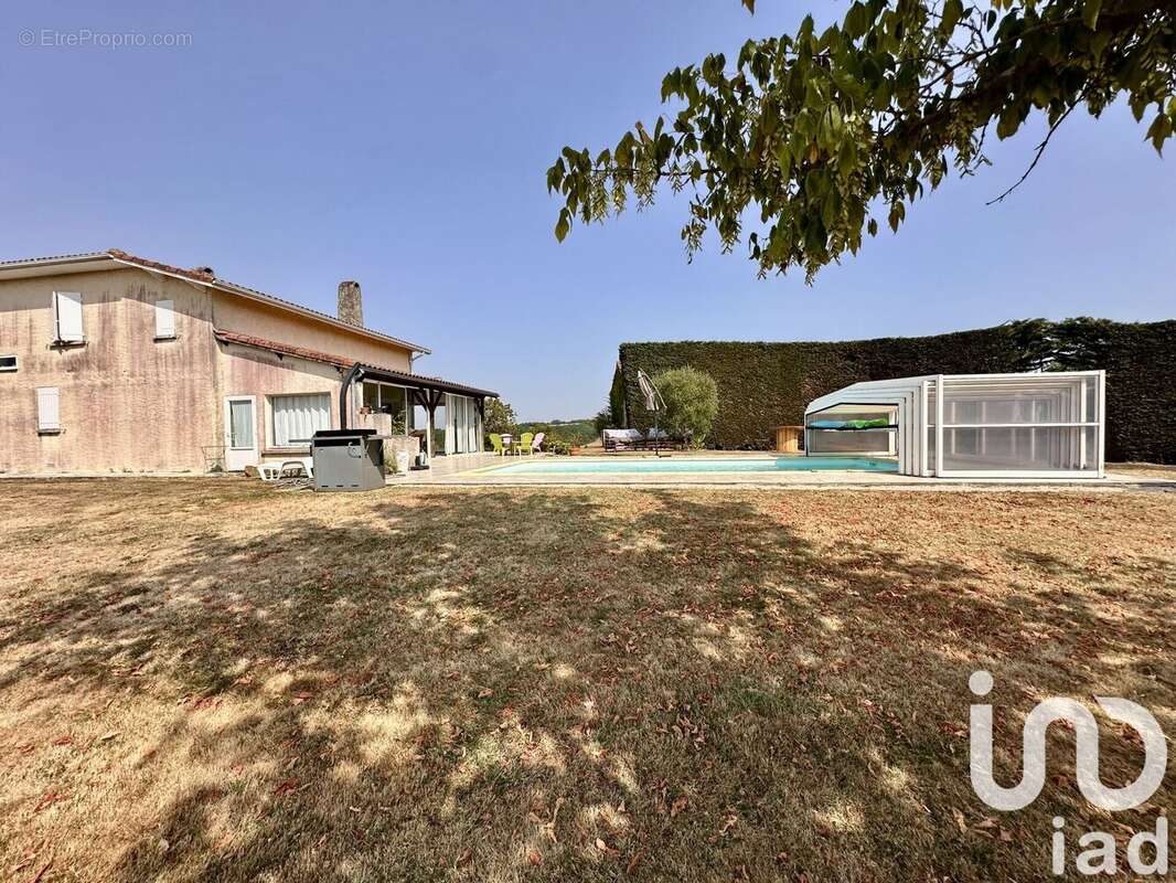 Maison 300 m² à Peyrusse-Vieille  - photo 5