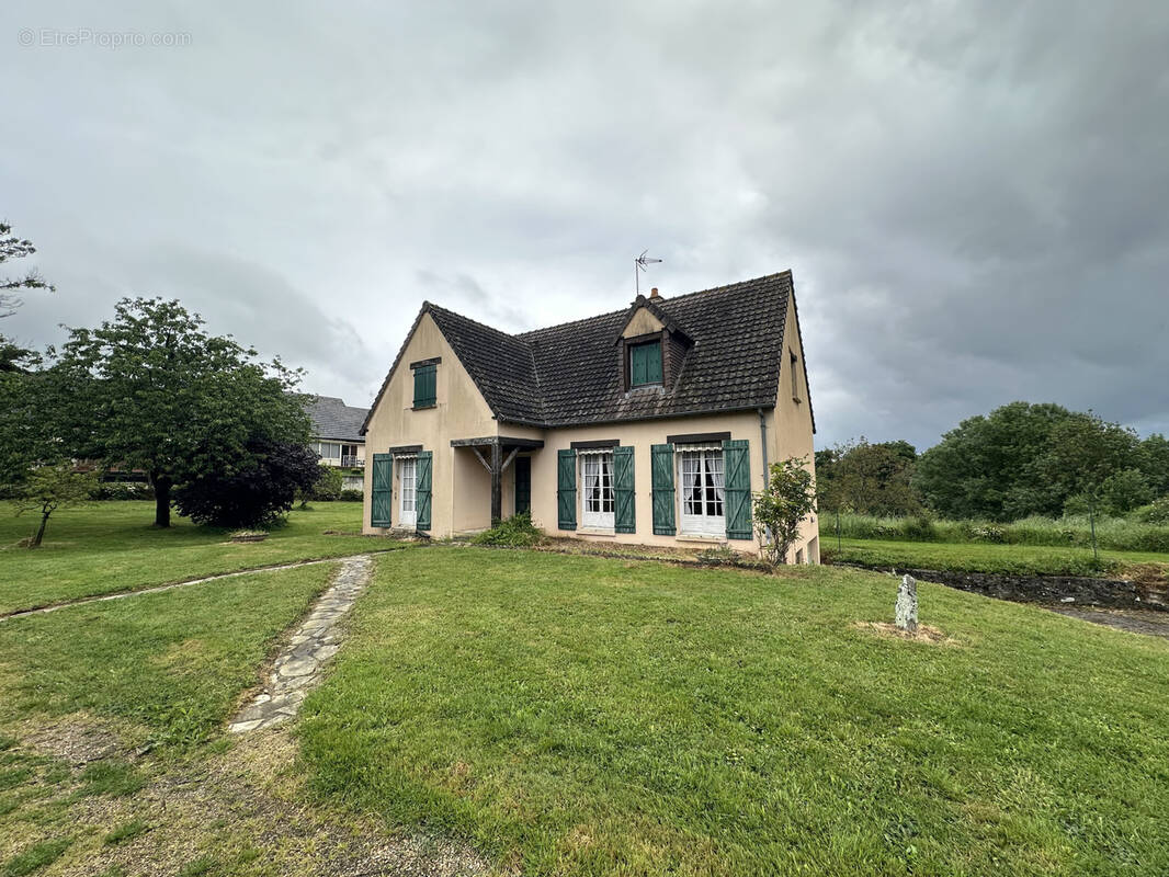 Maison à SABLE-SUR-SARTHE