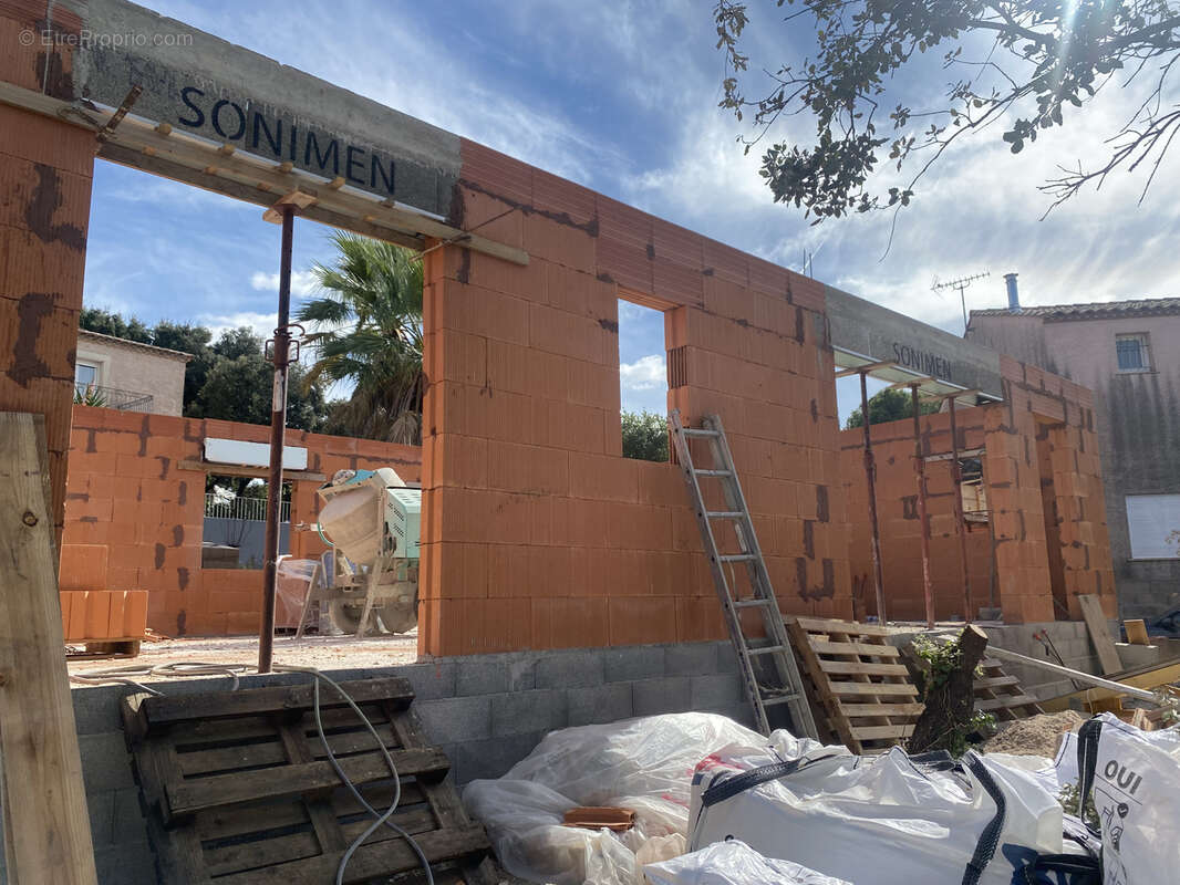 Maison à RESTINCLIERES