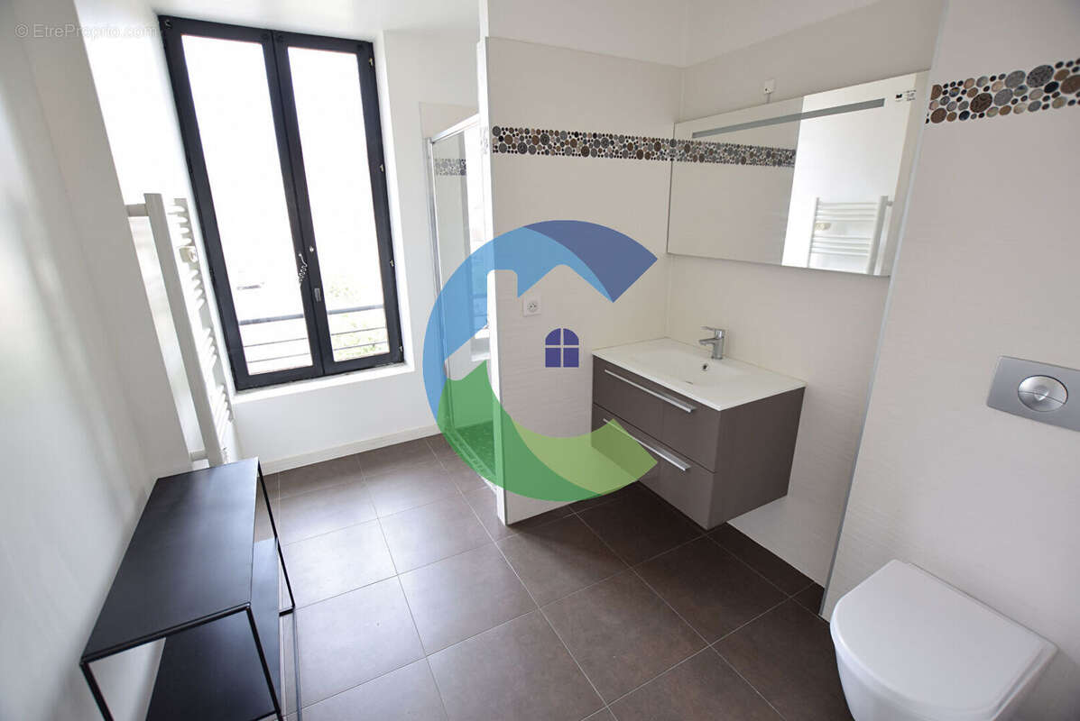 Maison à BALLAINVILLIERS