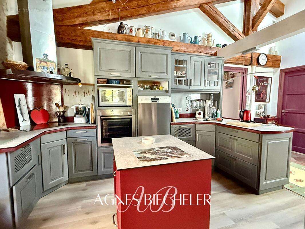 Maison à MONTESQUIEU-DES-ALBERES