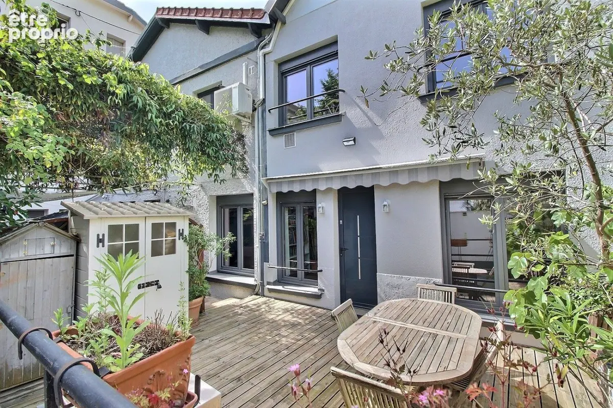 Maison 159 m² à Issy-Les-Moulineaux  - photo 2