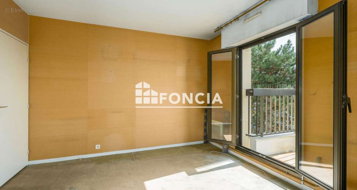 Appartement à BOURG-LA-REINE