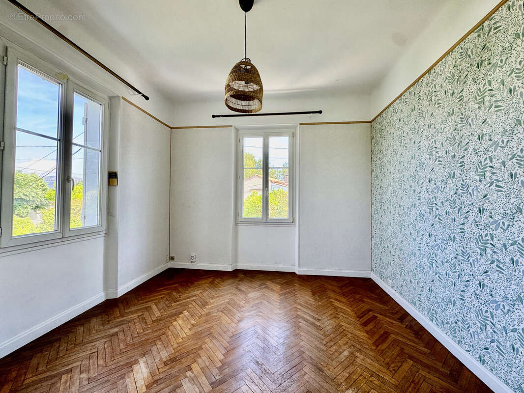 Appartement à MARSEILLE-13E