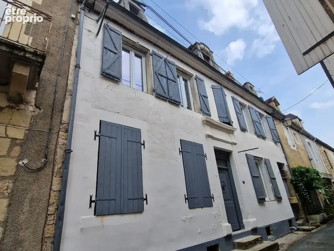 Façade