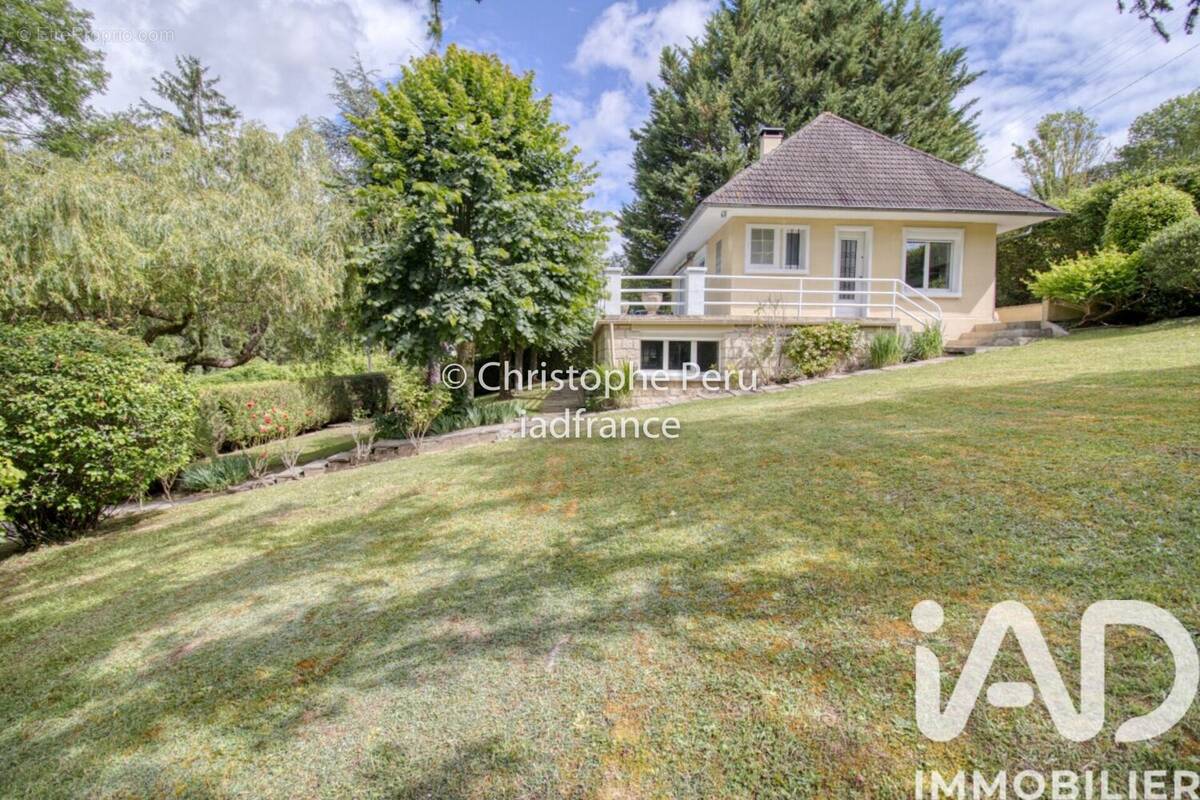 Photo 1 - Maison à VETHEUIL