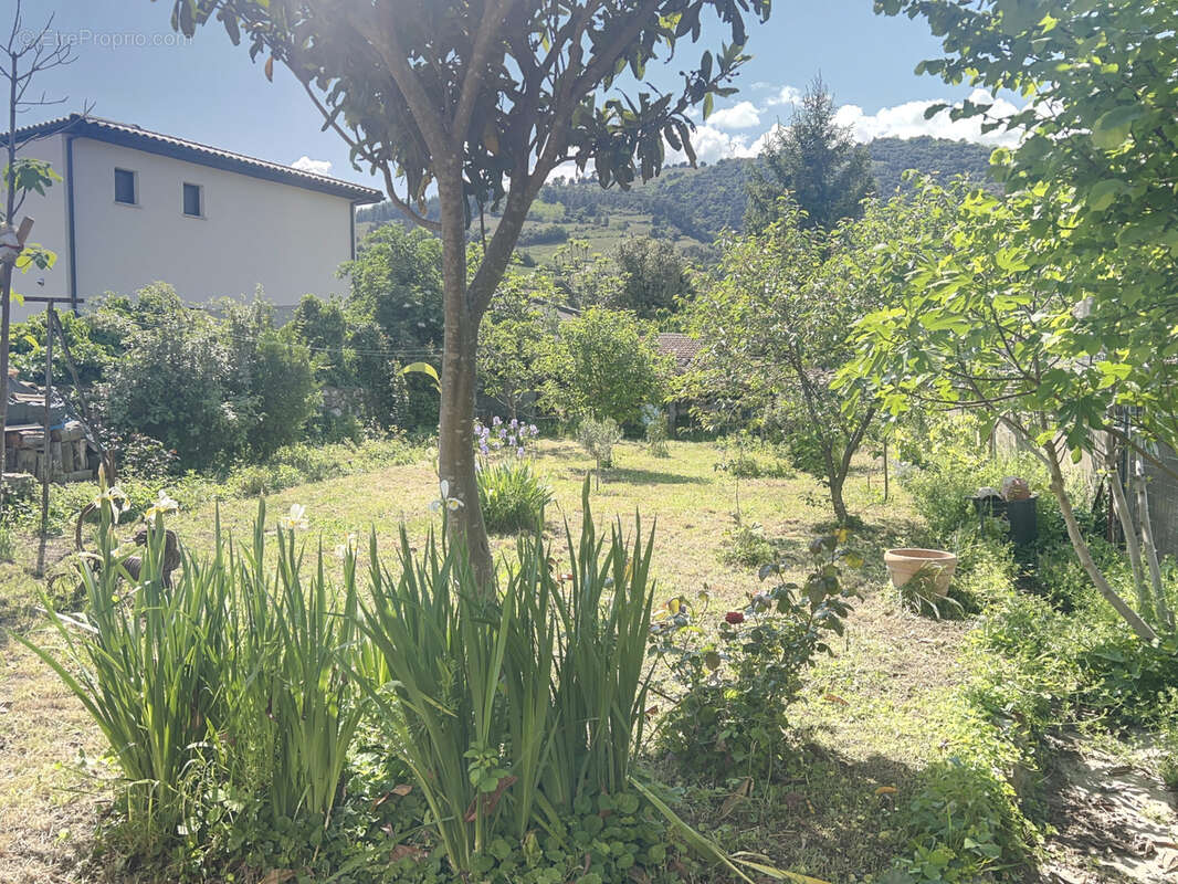 Maison à CORNAS