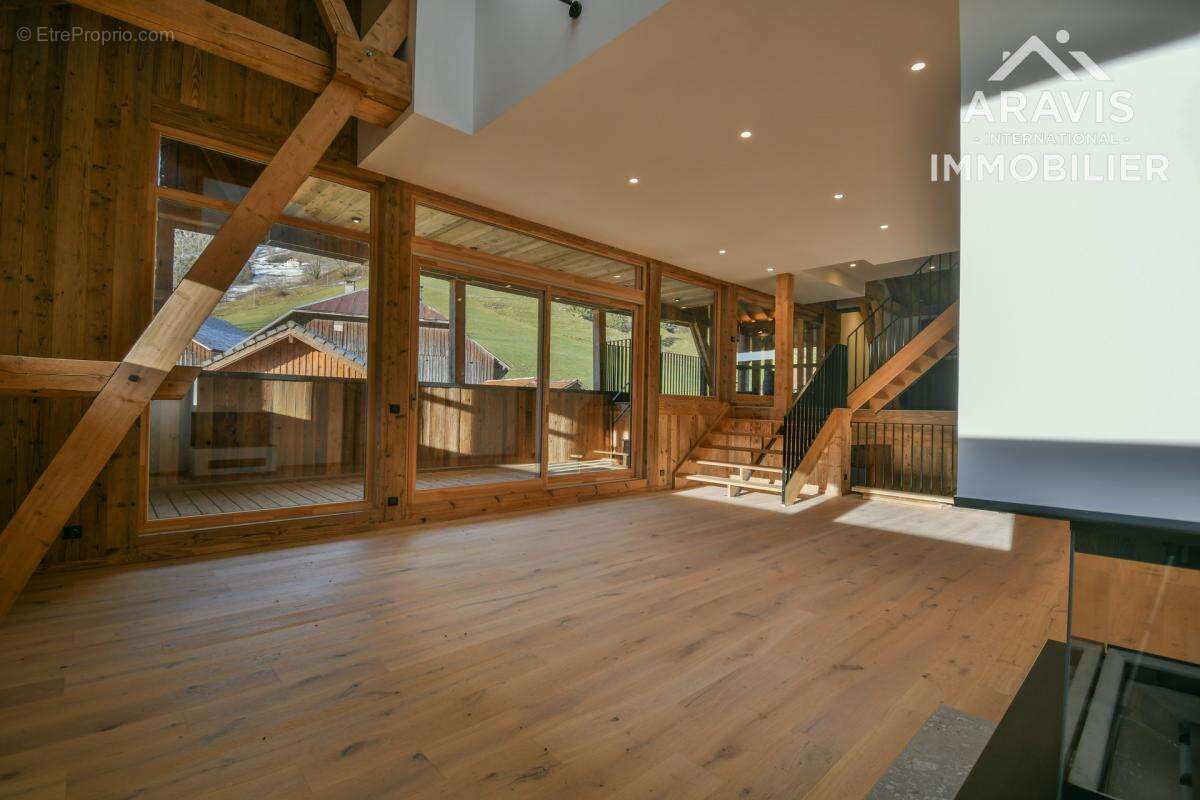 Appartement à LE PETIT-BORNAND-LES-GLIERES