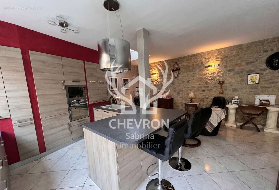 Appartement à CHARLEVILLE-MEZIERES