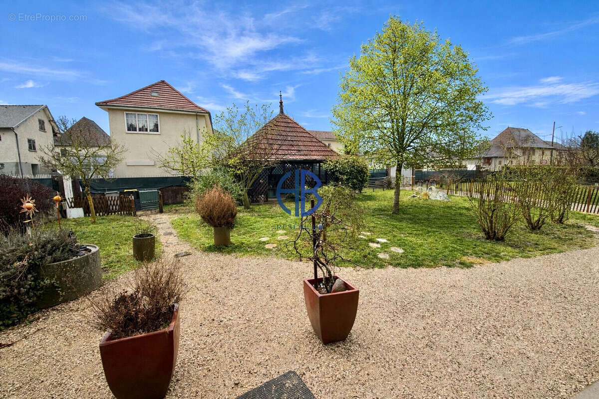 Maison à LES ABRETS