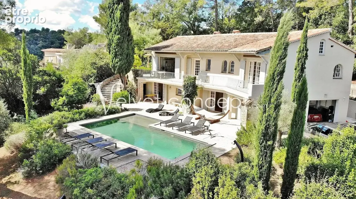 Maison à VALBONNE