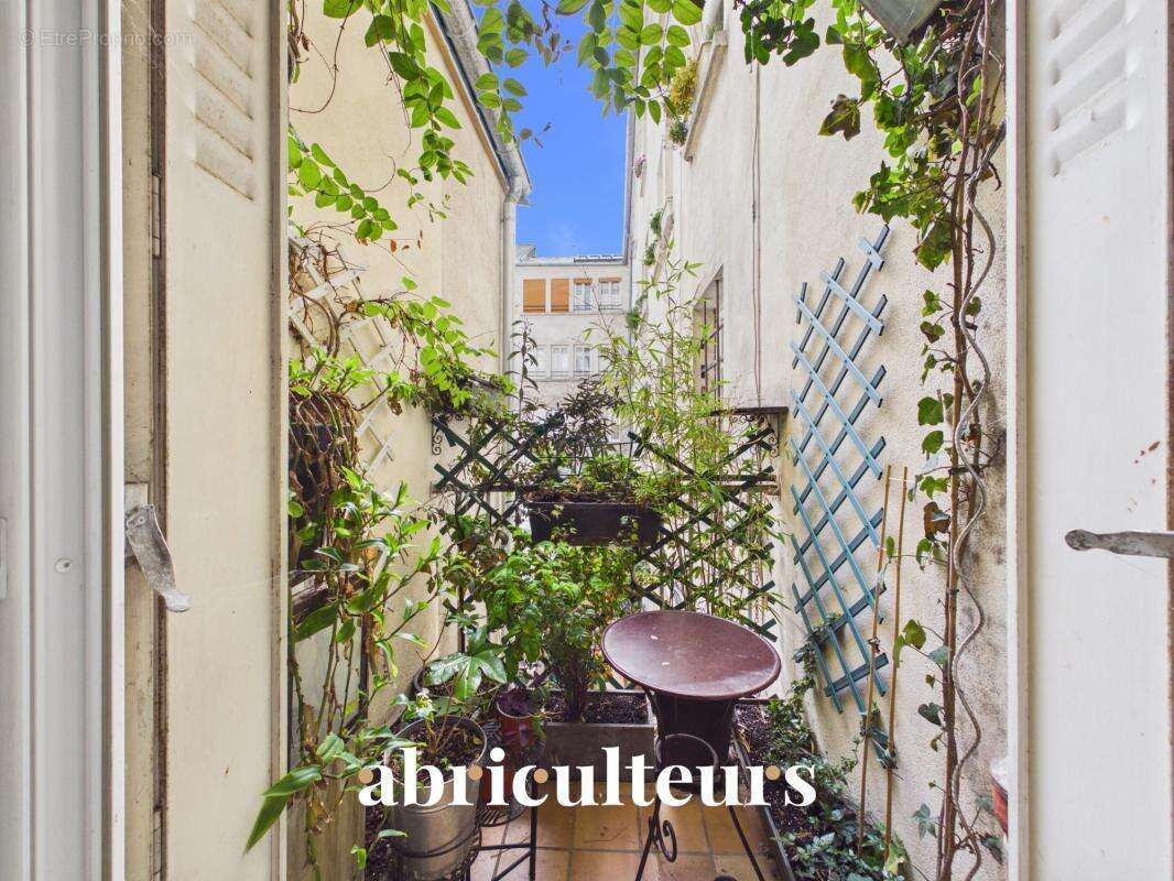 Appartement à PARIS-11E