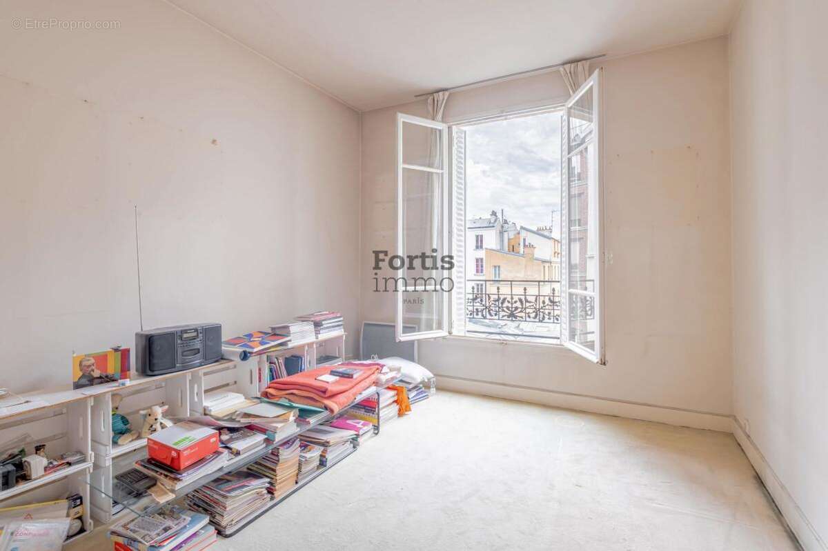 Appartement à PARIS-11E